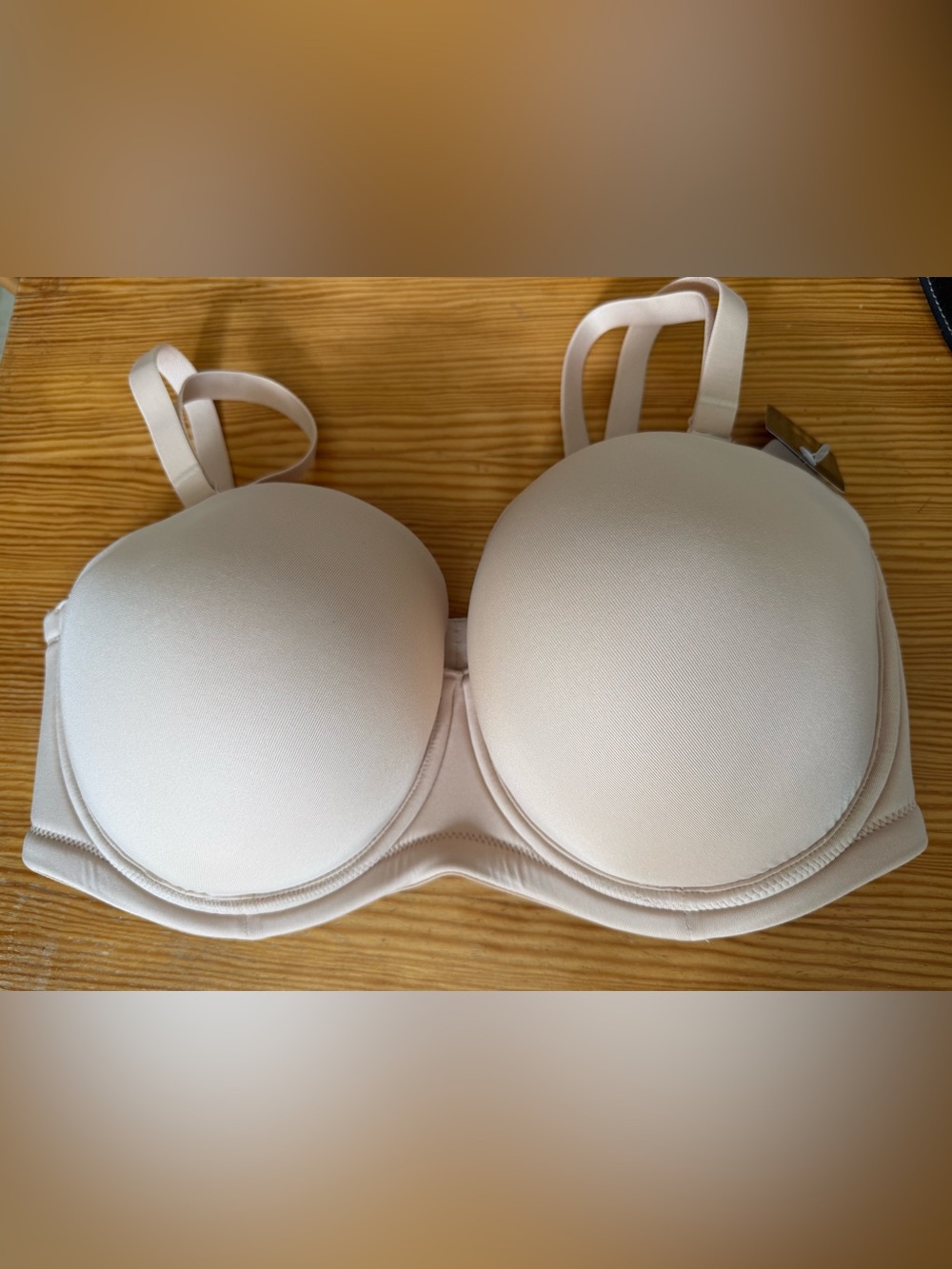 Wacoal Nude/Light Beige Smooth Molded strapless Bra, NWT, 38DDD